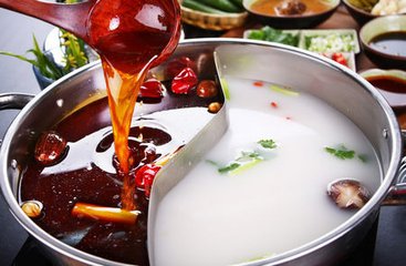 怎么制作超好吃的清湯重慶火鍋底料，3種做法任你選。