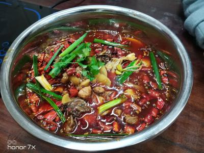  四川學習香辣火鍋兔技術(shù)培訓(xùn)哪里正宗？正宗火鍋兔技術(shù)做法，